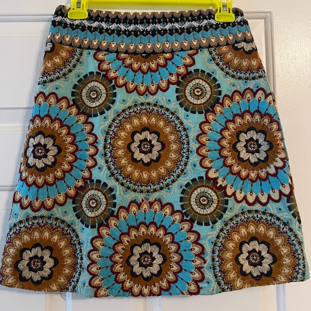 Never Worn Farm Rio Anthropologie Floral Embroidered Skirt size XS